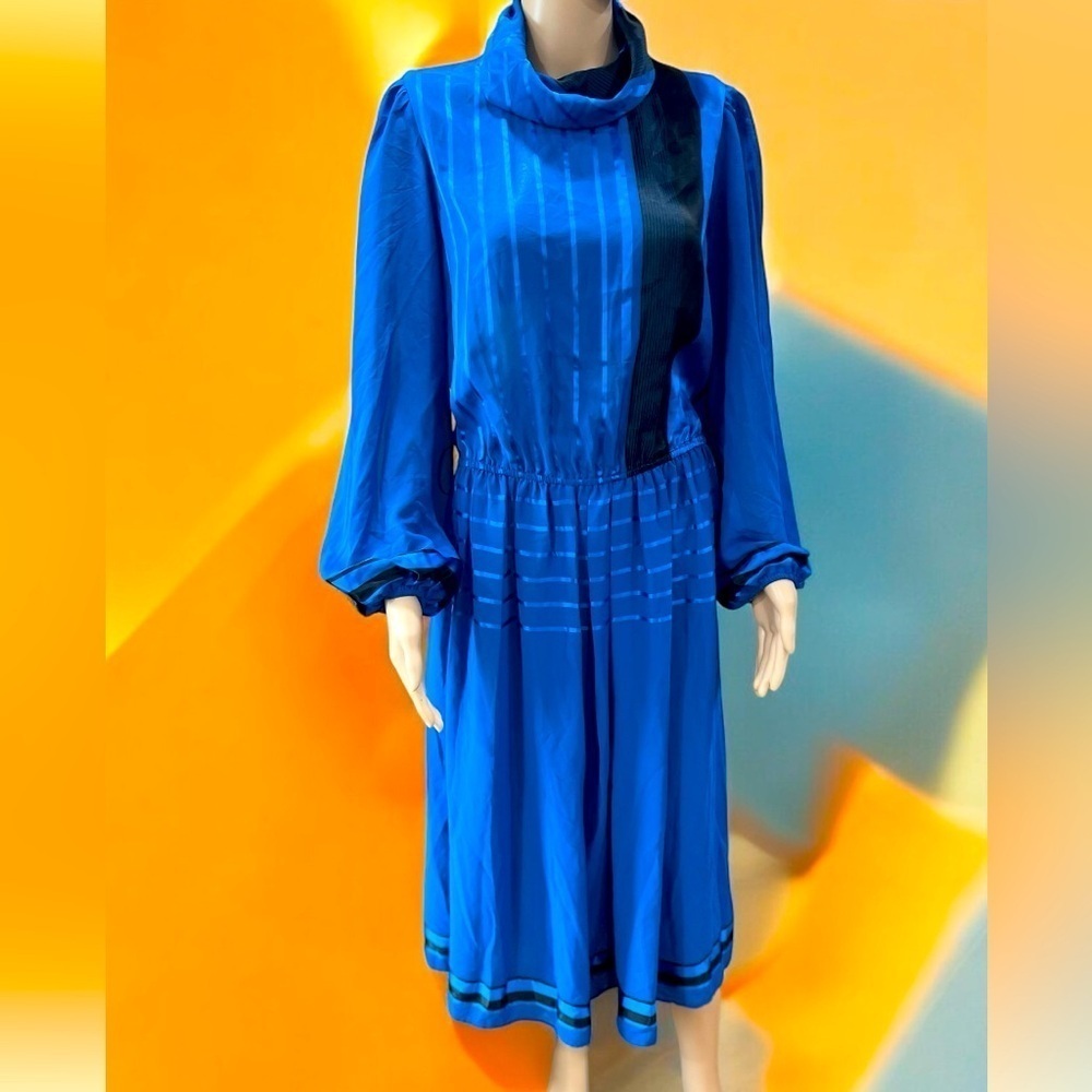 Royal Blue satin Donna Morgan vintage satin Career modesty Dress-L
